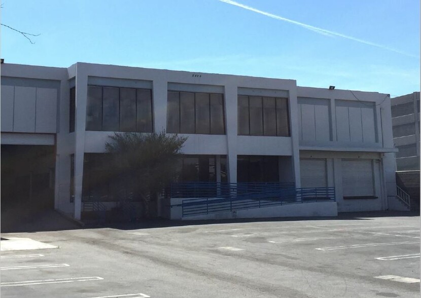 5425 Grosvenor Blvd, Los Angeles, CA for lease - Building Photo - Image 2 of 9