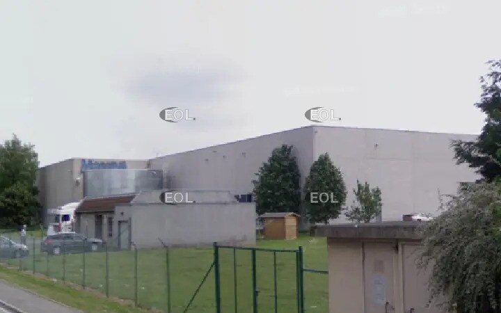 Industrial in Templemars for lease - Building Photo - Image 2 of 2