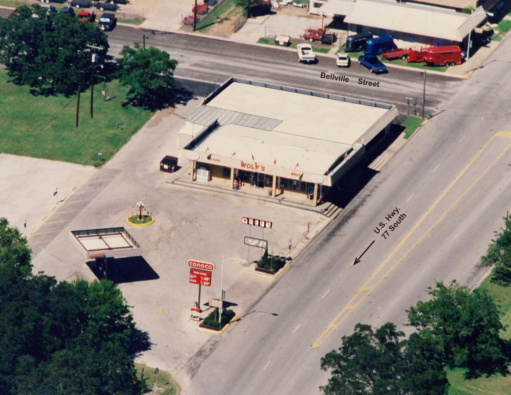 507 S Main St, Giddings, TX, 78942 Convenience Store Property For