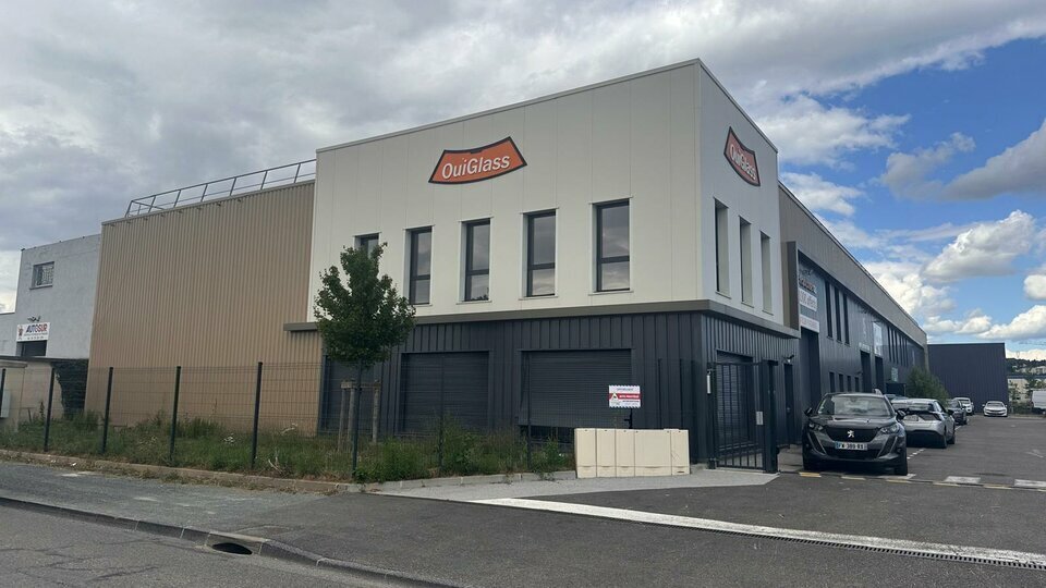 Flex in Genay for sale Building Photo- Image 1 of 13