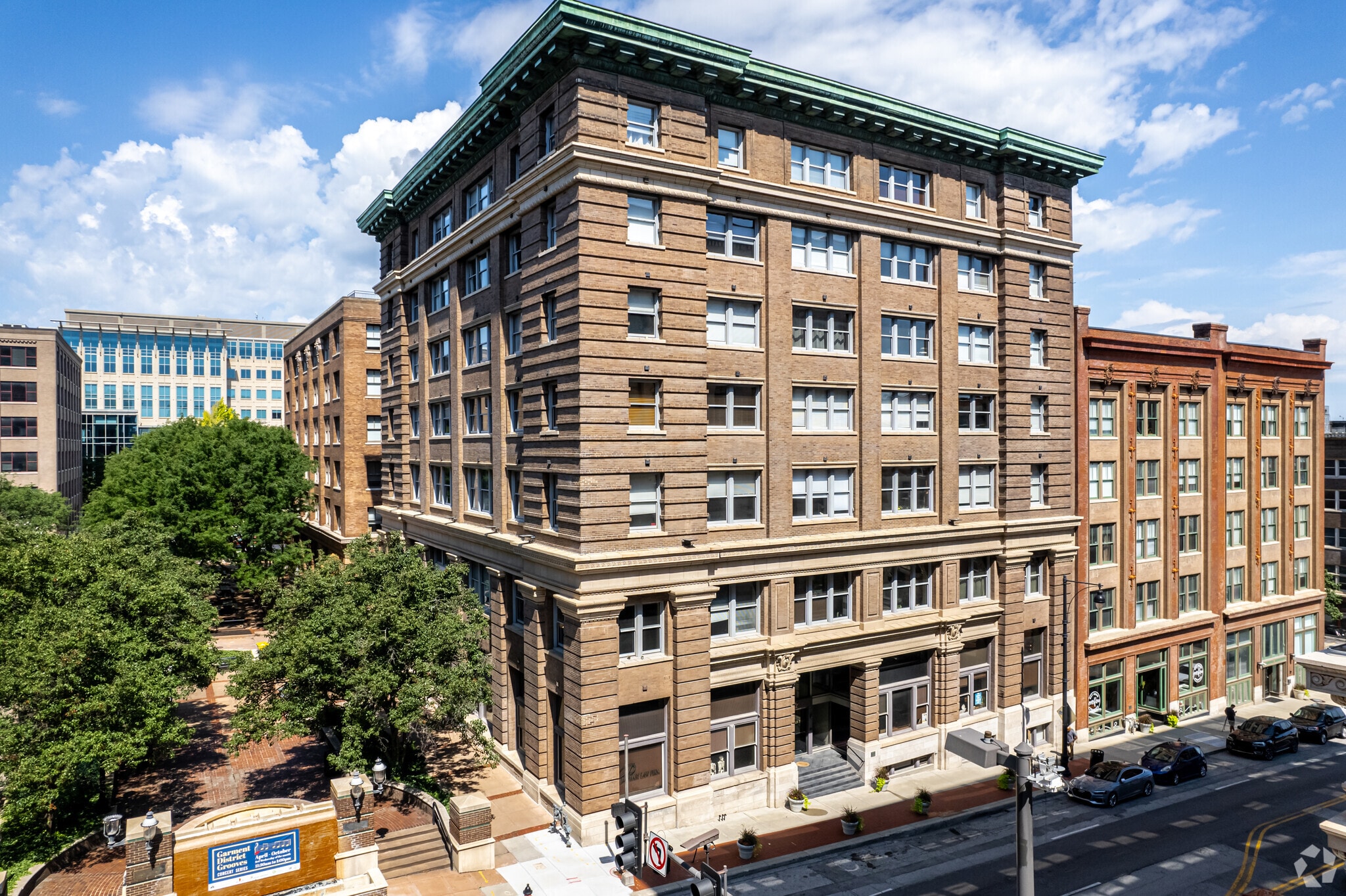 408 W 8th St, Kansas City, MO for lease Building Photo- Image 1 of 11