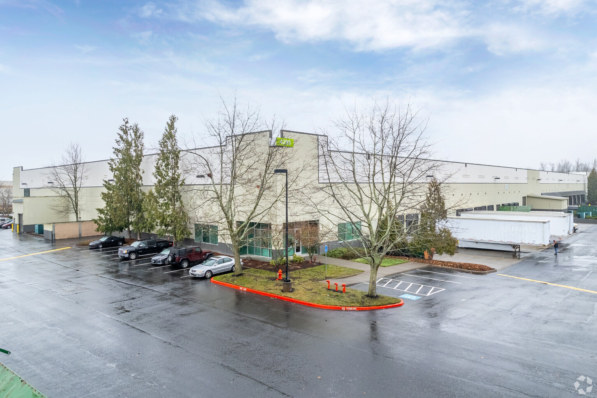 4131-4293 NE 189th Ave, Portland, OR for lease Building Photo- Image 1 of 5