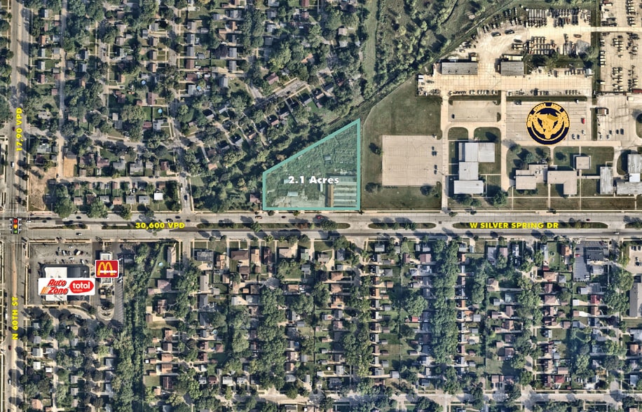 5540 Silver Spring dr, Milwaukee, WI for sale - Primary Photo - Image 1 of 2