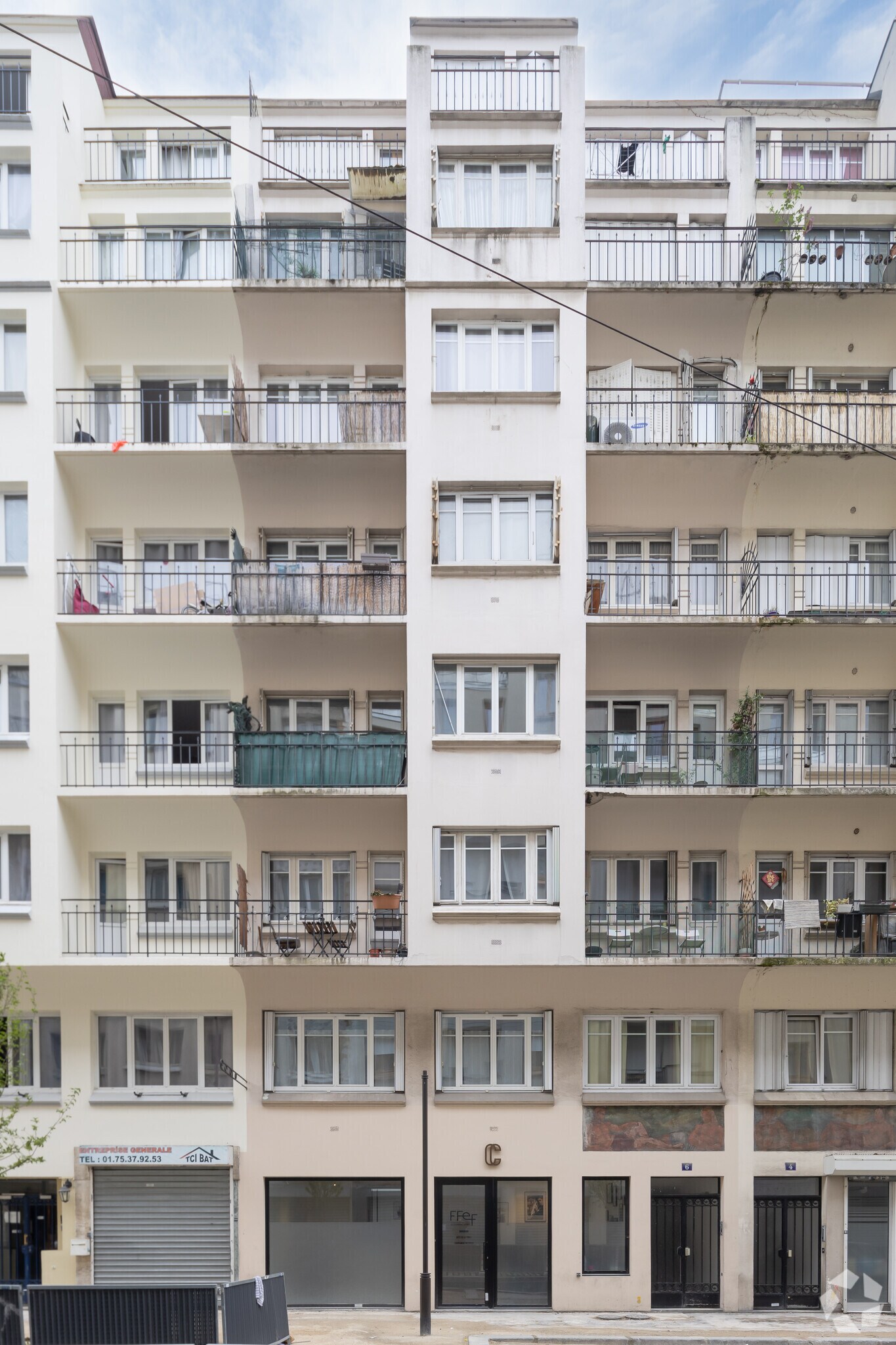 Multifamily in Paris for sale Primary Photo- Image 1 of 2