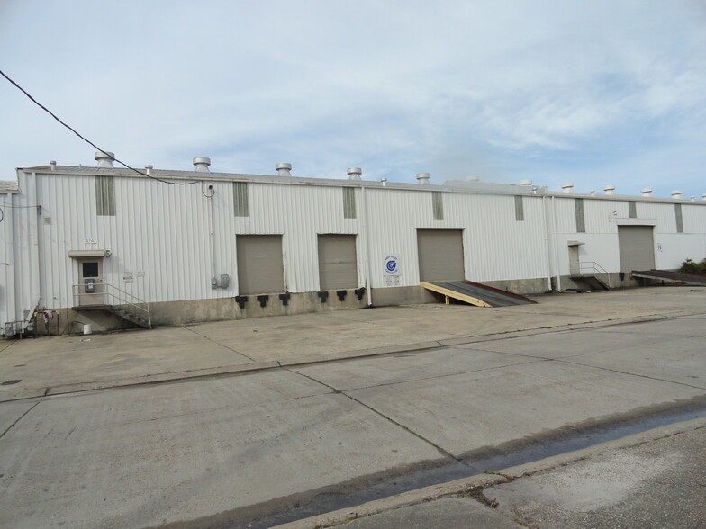 4747 River Rd, New Orleans, LA for lease - Building Photo - Image 1 of 1