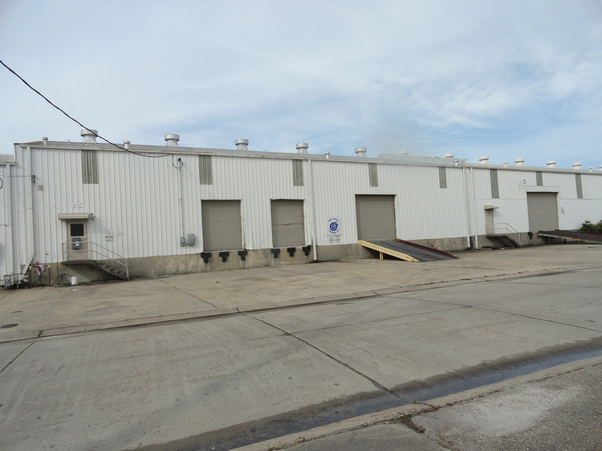 4747 River Rd, New Orleans, LA for lease Building Photo- Image 1 of 2