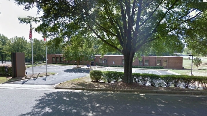 289 Mercantile Dr, Winston-Salem, NC for sale - Building Photo - Image 1 of 3