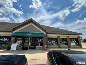 2924 Plaza Dr, Springfield, IL for lease Building Photo- Image 2 of 8