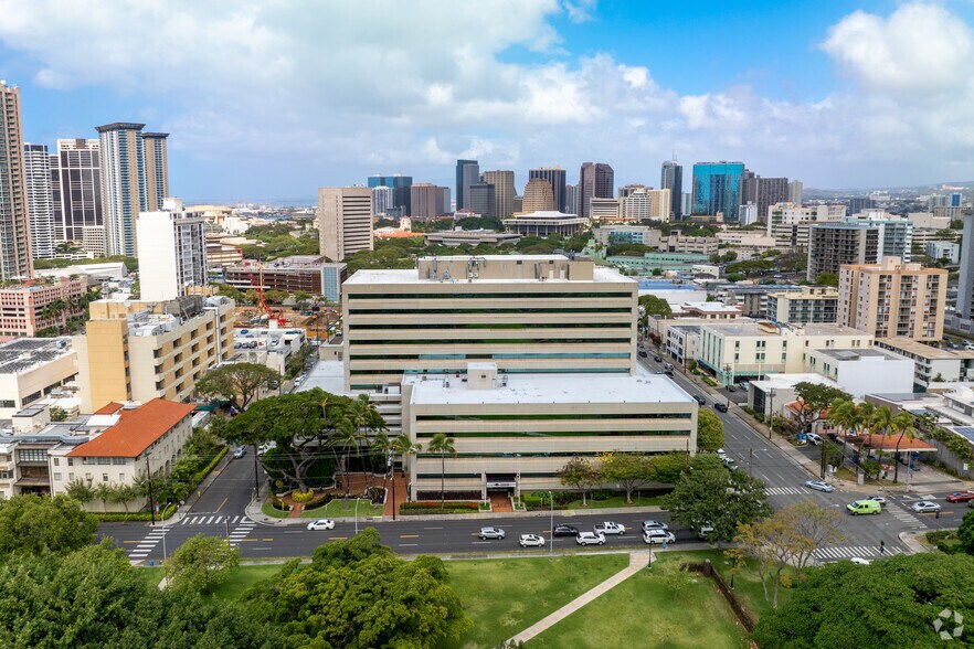 1100 Ward Ave, Honolulu, HI for lease - Building Photo - Image 2 of 8