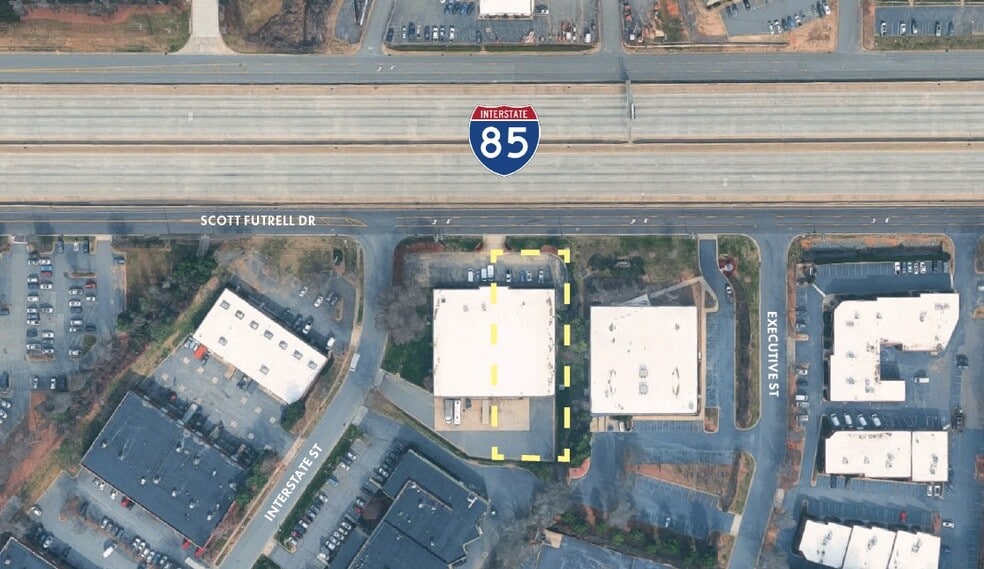 2527-2537 Scott Futrell Dr, Charlotte, NC for lease - Building Photo - Image 3 of 5