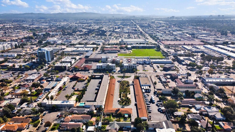 1427 E 1st St, Santa Ana, CA for sale - Building Photo - Image 3 of 21
