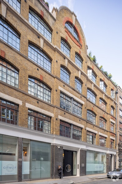 9-13 Kean St, London for lease - Building Photo - Image 3 of 6