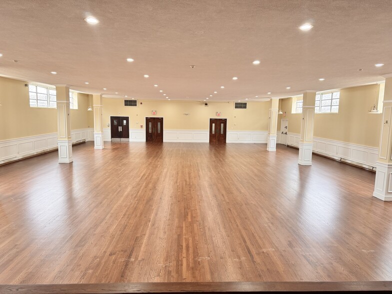 215 Hill St, Boonton, NJ for lease - Building Photo - Image 3 of 38