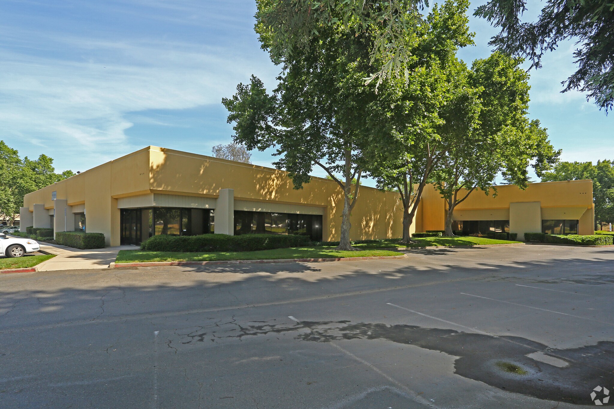 9332 Tech Center Dr, Sacramento, CA 95826 - Mayhew Tech Center | LoopNet