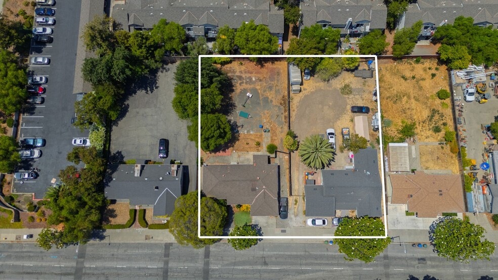 Thornton Heights(Seller Financing Avail) portfolio of 2 properties for sale on LoopNet.com - Aerial - Image 2 of 6