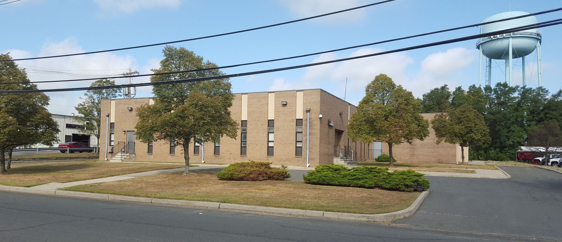 10 Industrial Dr, Keyport, NJ 07735