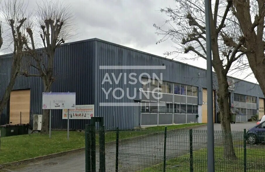 Flex in Bobigny for lease - Building Photo - Image 1 of 3