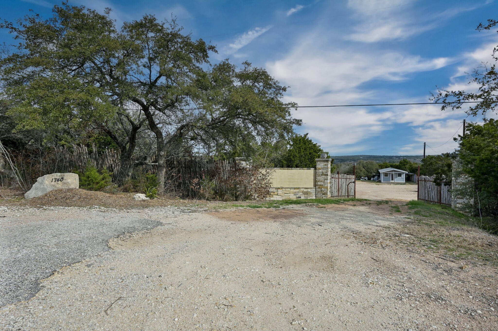 1740 W Fitzhugh Rd, Dripping Springs, TX 78620 4.64 Acres