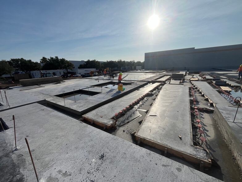 350 Gills Dr, Orlando, FL for lease - Building Photo - Image 3 of 7