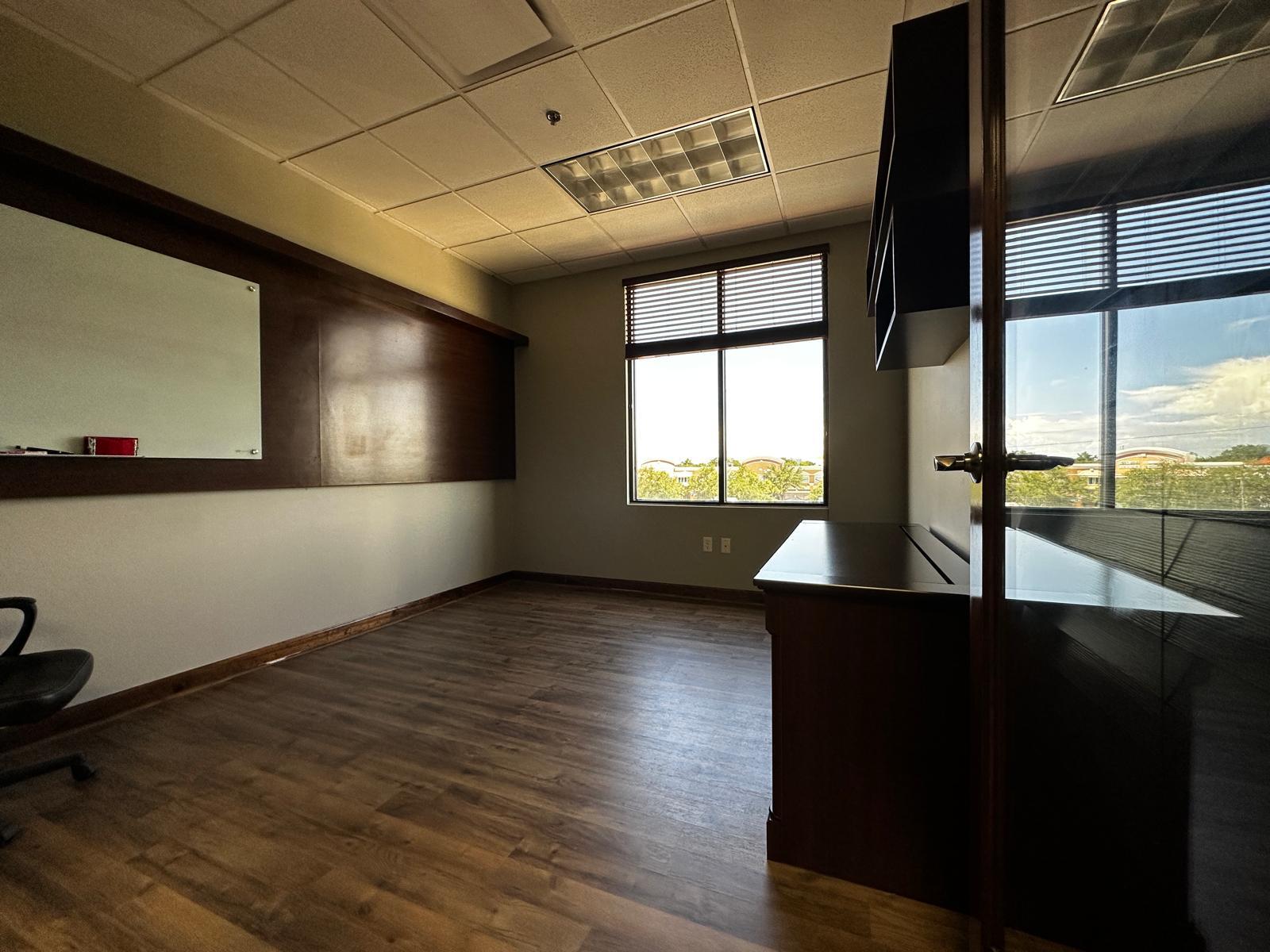 6735 Conroy Windermere Rd, Orlando, FL for lease Interior Photo- Image 1 of 20