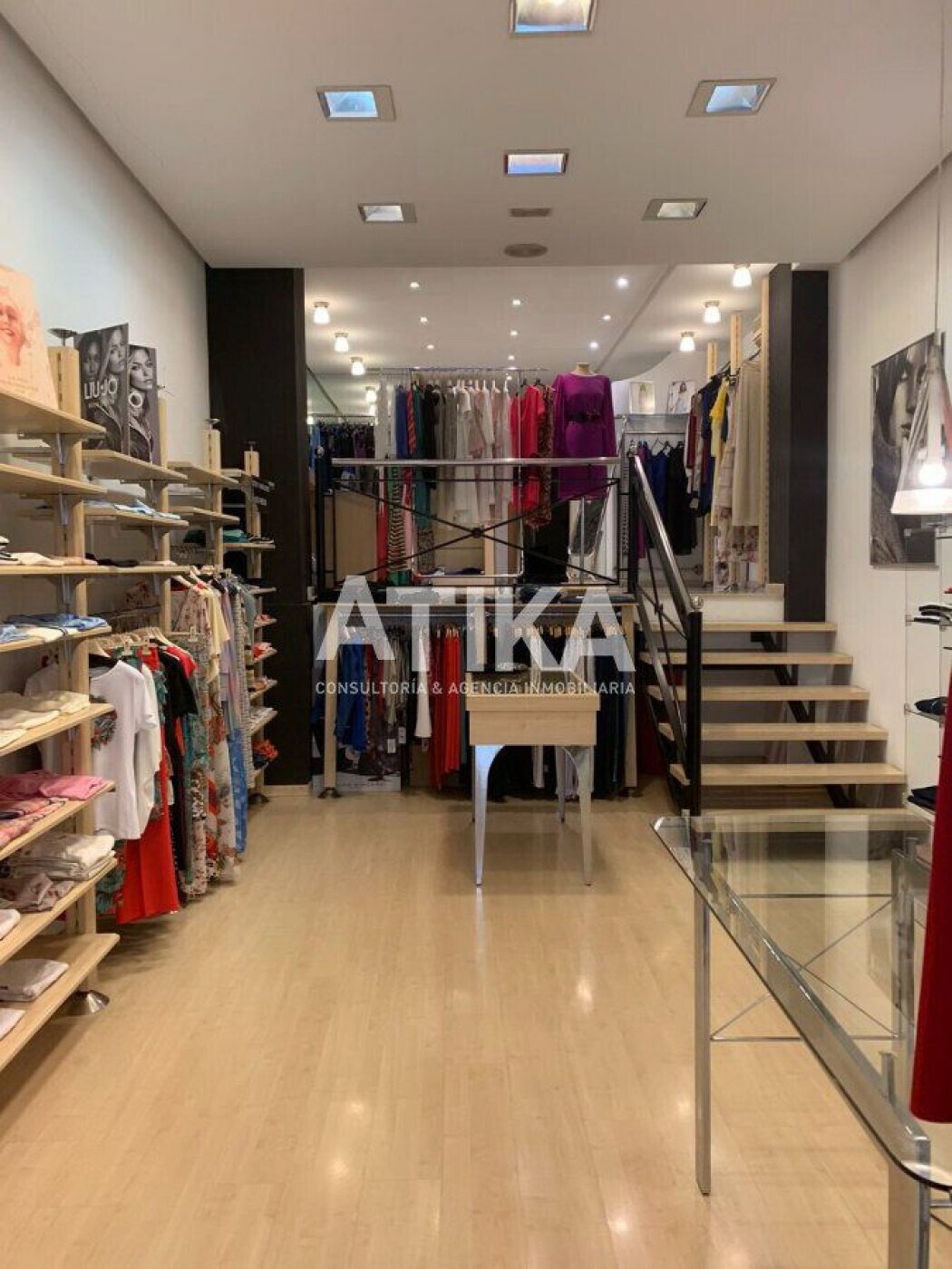 Retail in València for sale Building Photo- Image 1 of 6