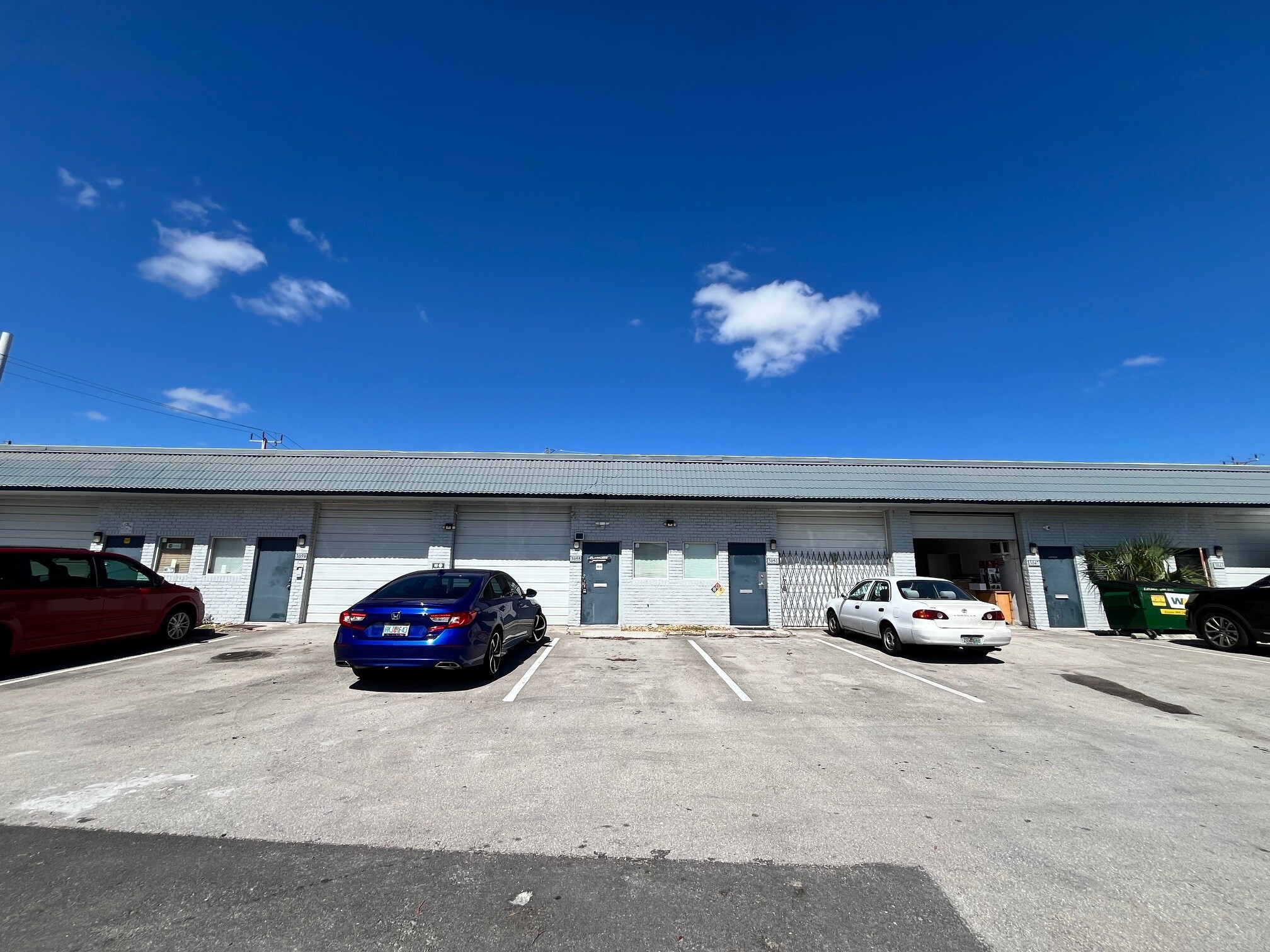 2696 NW 31st Ave, Lauderdale Lakes, FL for lease Building Photo- Image 1 of 6