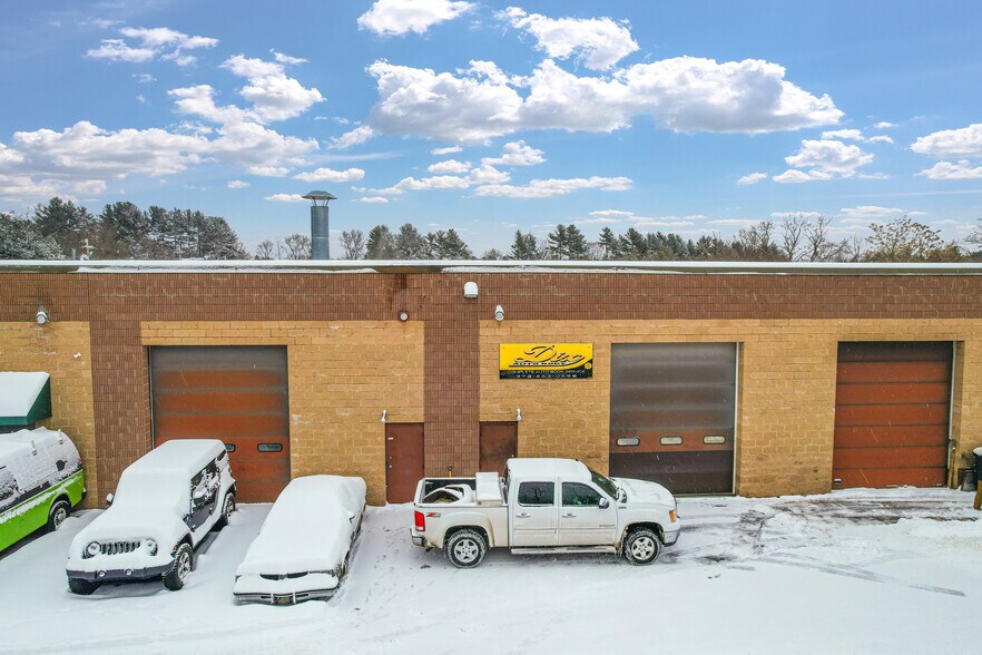 77 Alexander Rd, Billerica, MA for sale - Building Photo - Image 1 of 1