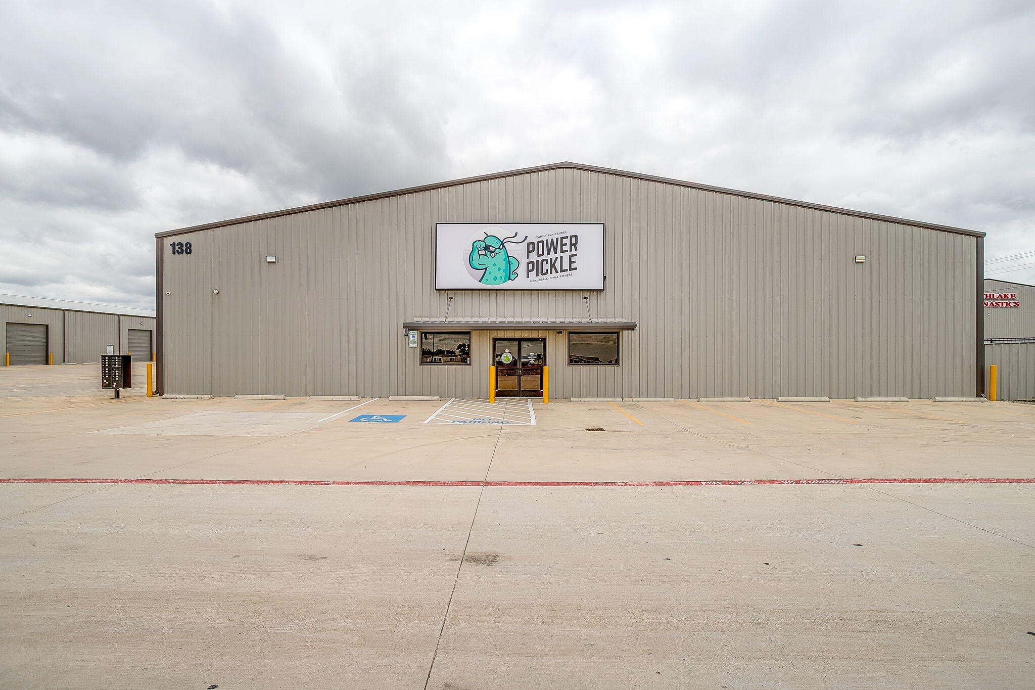 138 Leopard Rd, Rhome, TX for lease Interior Photo- Image 1 of 10