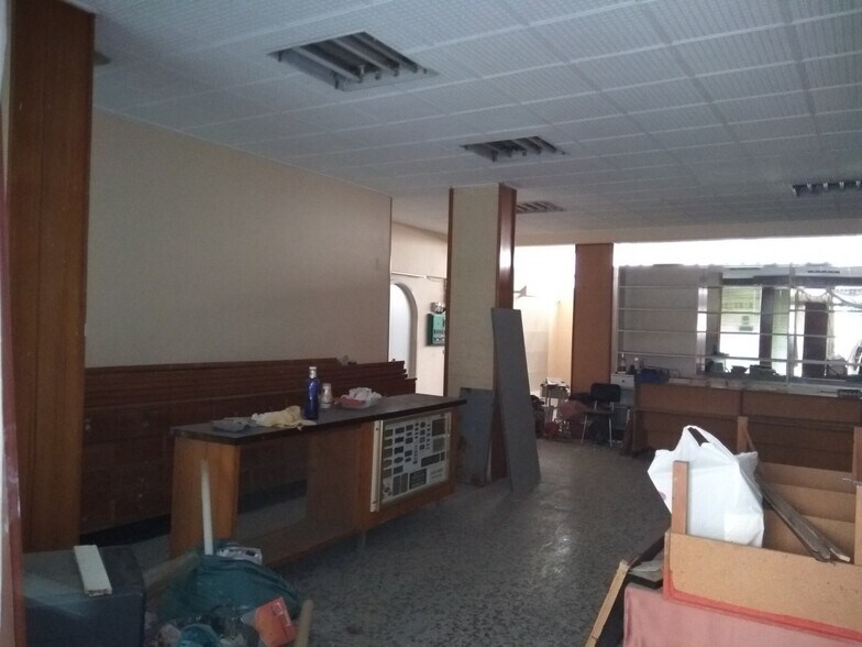 Retail in Ontinyent for lease - Building Photo - Image 2 of 10