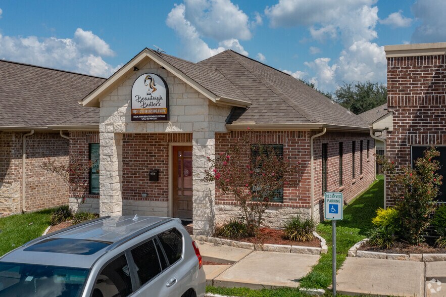 5223 Reading Cir, Rosenberg, TX for sale - Primary Photo - Image 1 of 1