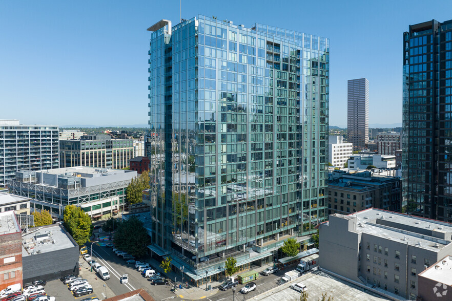 430 SW 13th Ave, Portland, OR for lease - Primary Photo - Image 1 of 20
