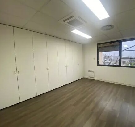 View Photo