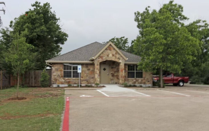 6518 Baker Blvd, Richland Hills, TX for lease - Building Photo - Image 2 of 4