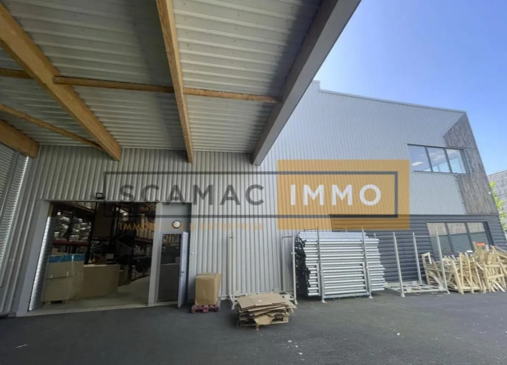 Flex in Serris for sale Primary Photo- Image 1 of 2