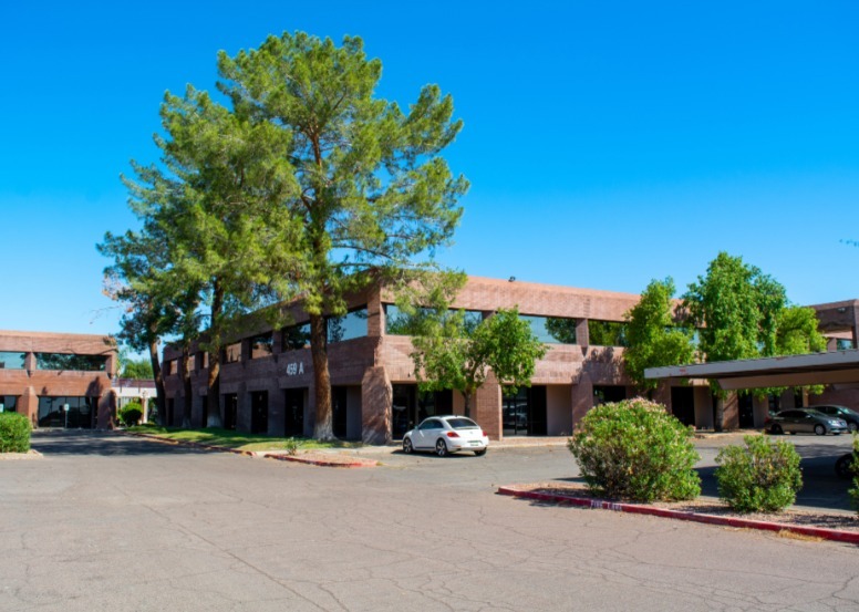 459 N Gilbert Rd, Gilbert, AZ for lease - Building Photo - Image 1 of 9