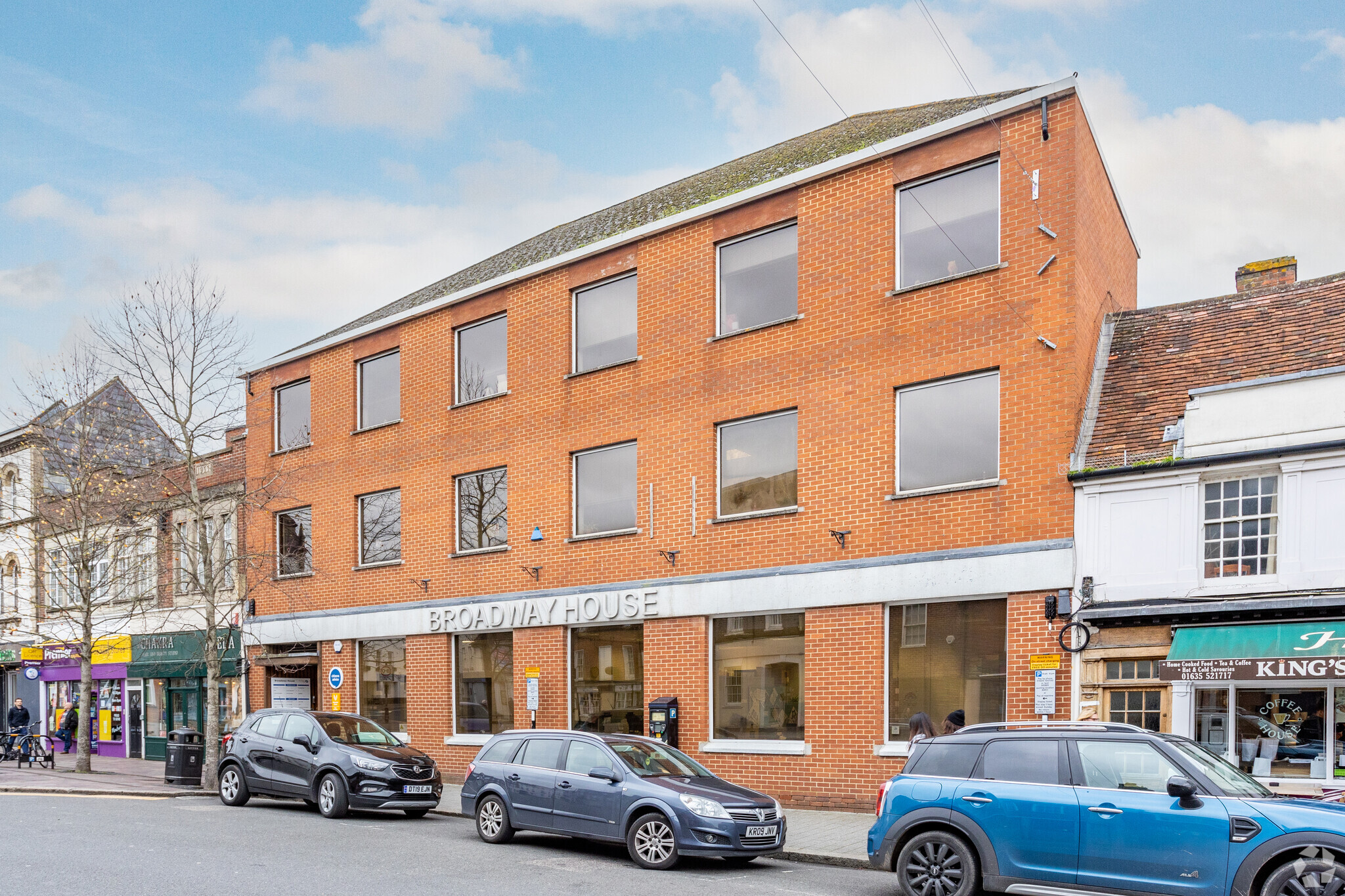 4-8 The Broadway, Newbury for lease Primary Photo- Image 1 of 4