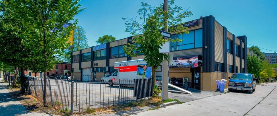 401 Dundas St E, Toronto, ON for sale - Primary Photo - Image 1 of 1