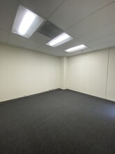 21828 Lassen St, Chatsworth, CA for lease Interior Photo- Image 2 of 3