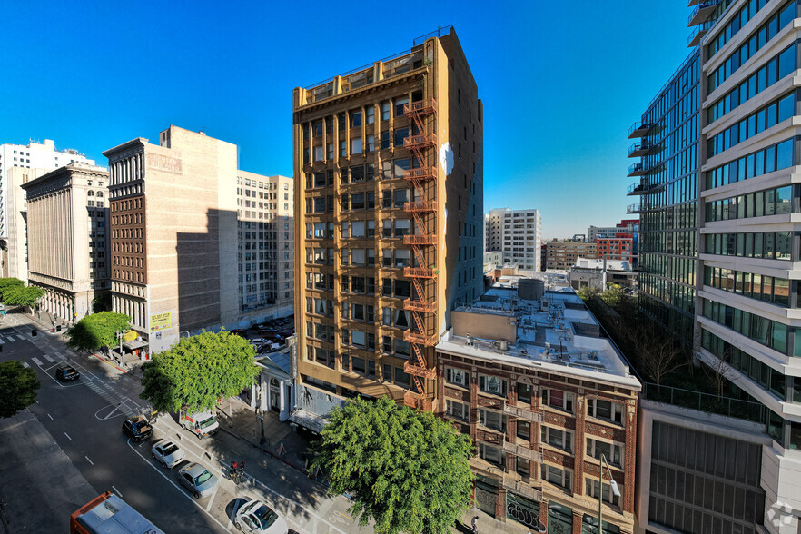 724 S Spring St, Los Angeles, CA for lease - Building Photo - Image 2 of 25