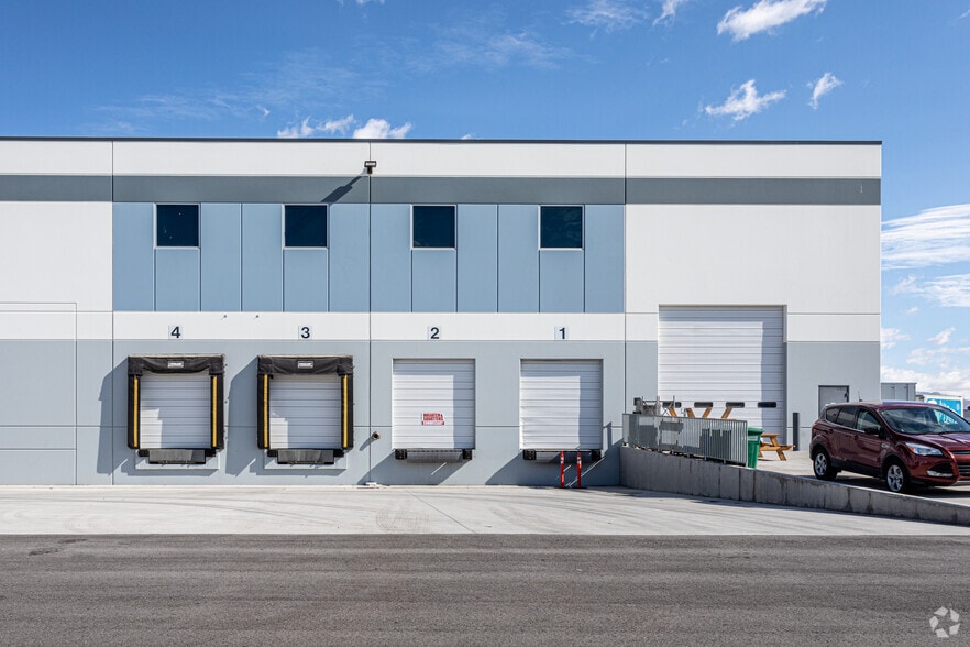5725 W Amelia Earhart Dr, Salt Lake City, UT for lease - Building Photo - Image 3 of 5