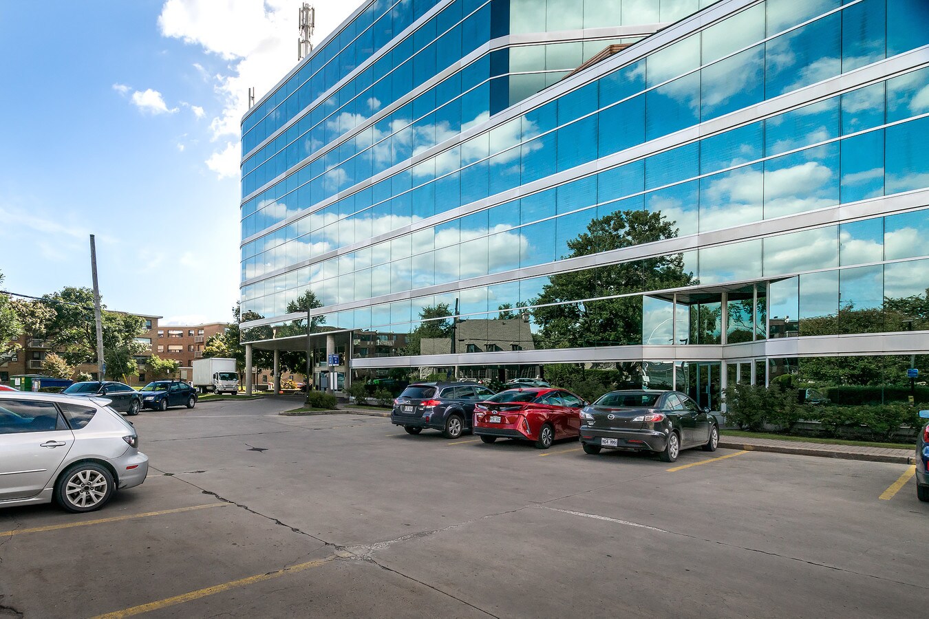 3333 Graham Blvd, Mt Royal, QC, H3R 3L5 Office Space For Lease