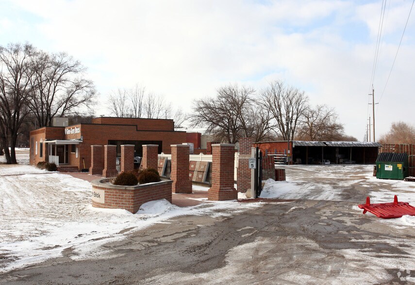 101 Ashworth Rd, West Des Moines, IA for sale - Building Photo - Image 2 of 3