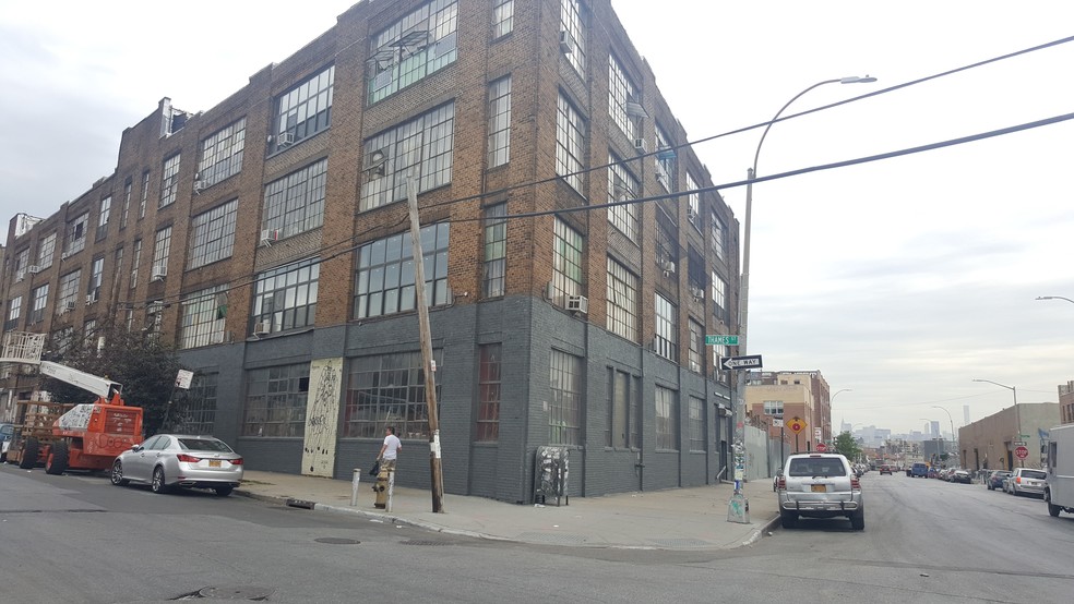 9296 Knickerbocker Ave, Brooklyn, NY 11237