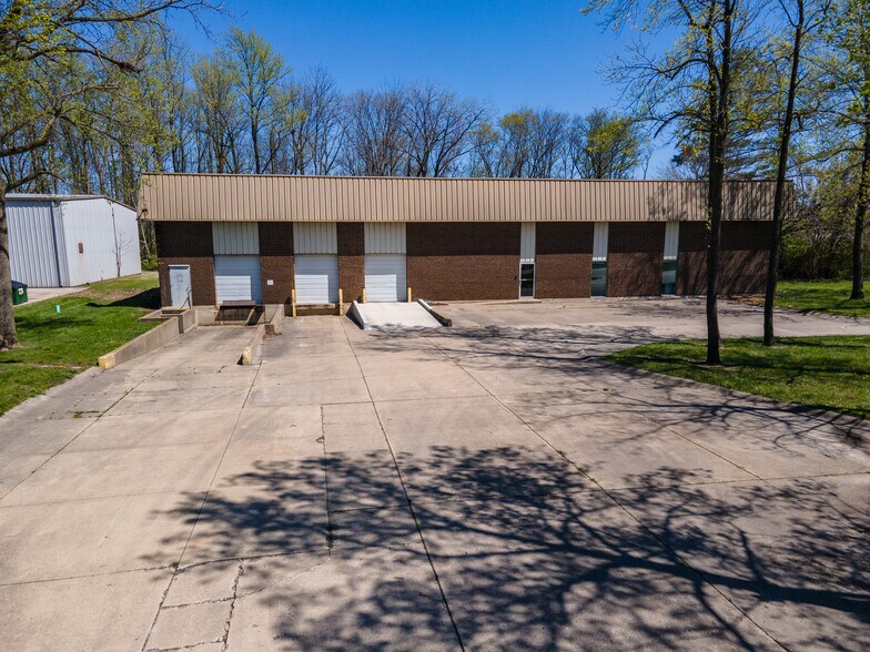 581 N 36th St, Lafayette, IN for lease - Building Photo - Image 1 of 22