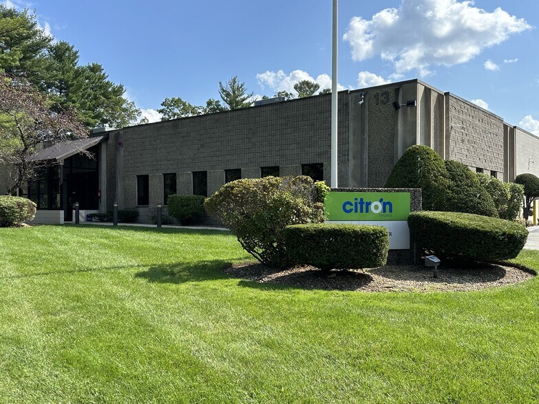 13 Linnell Cir, Billerica, MA for sale - Building Photo - Image 1 of 1