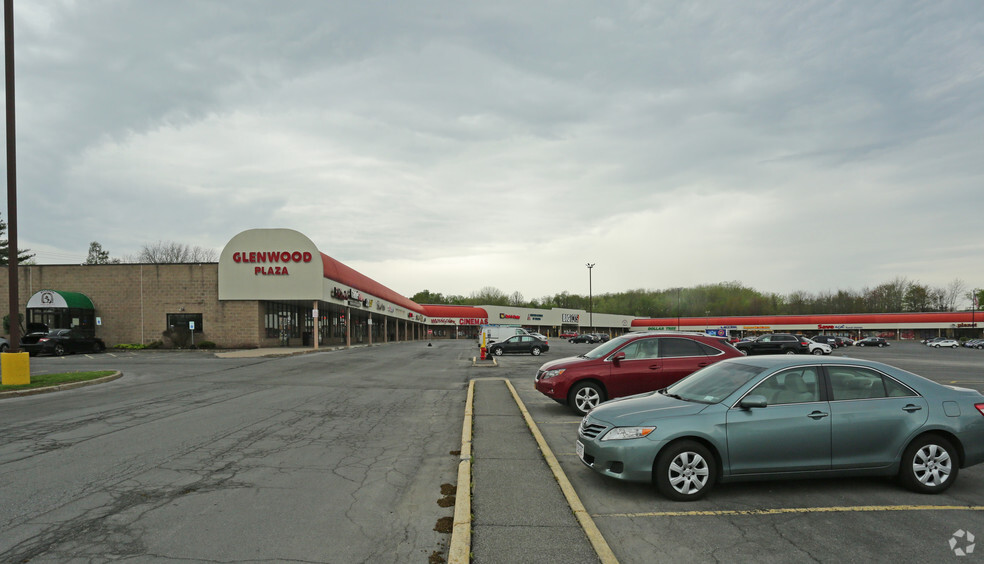 2002 Glenwood Ave, Oneida, NY for sale - Primary Photo - Image 1 of 1