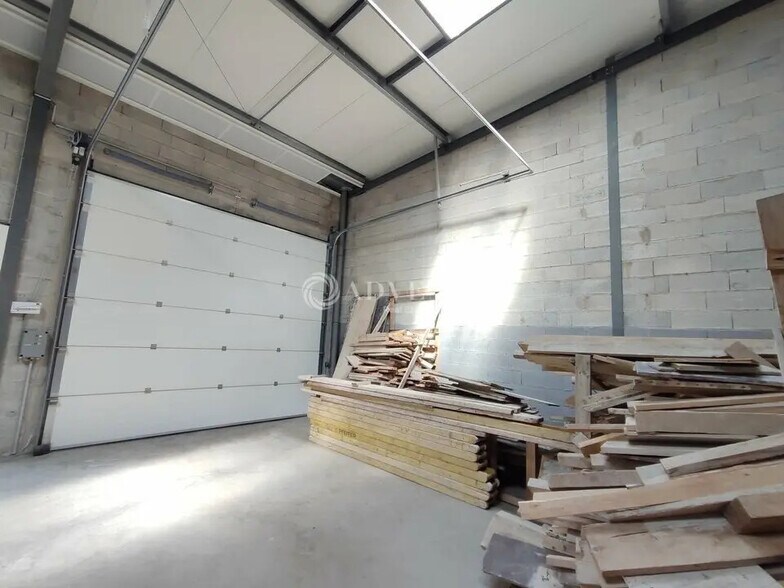 Industrial in Béziers for lease - Interior Photo - Image 3 of 5