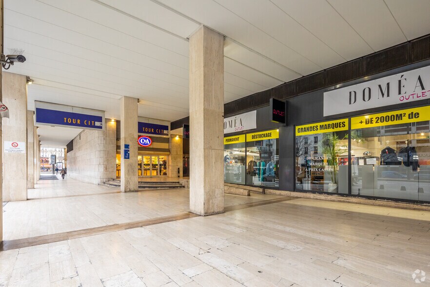 3 Rue De L'Arrivee, Paris for sale - Building Photo - Image 3 of 7