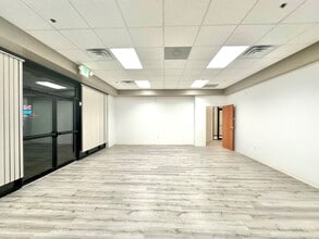 425 Joliet St, Dyer, IN for lease Interior Photo- Image 2 of 6