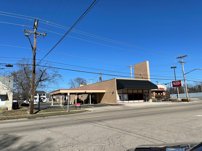 951 Patterson Rd, Dayton, OH for sale - Building Photo - Image 1 of 1